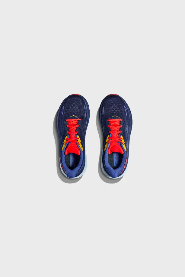 HOKA ONE ONE - CLIFTON 9