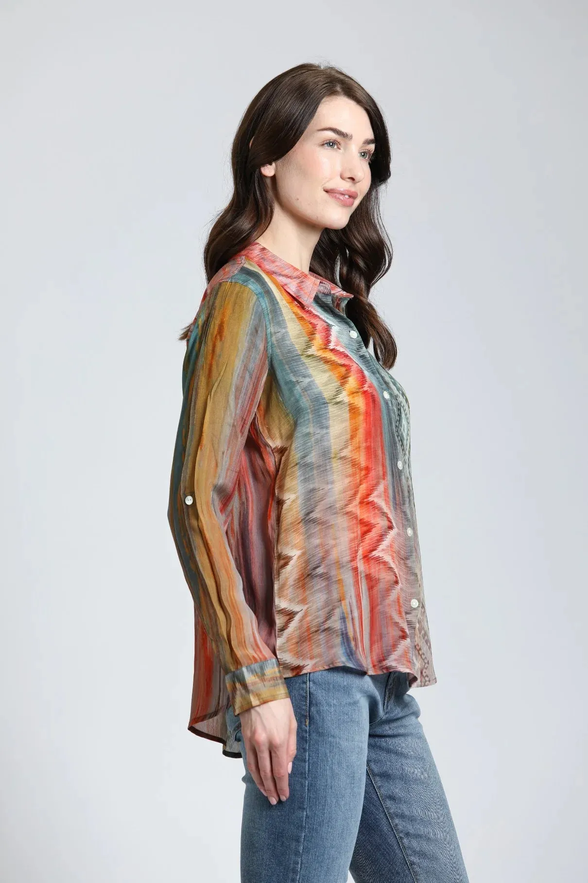 Waves & Rhombus Button Up