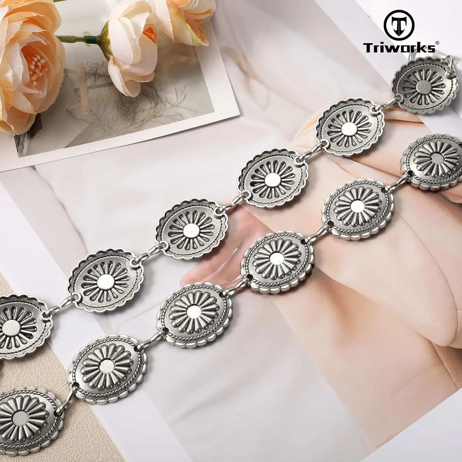 Western Belts for Women, Cowgirl Gold Chain Belt, Metal Concho Belts for women Dresses Jeans Country Concert Outfit
